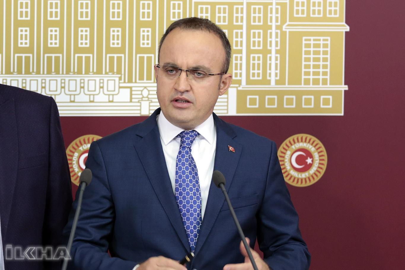 Bedelli askerlikte yaş ve ücret belli oldu Bedelli askerlikte yaş ve ücret belli oldu